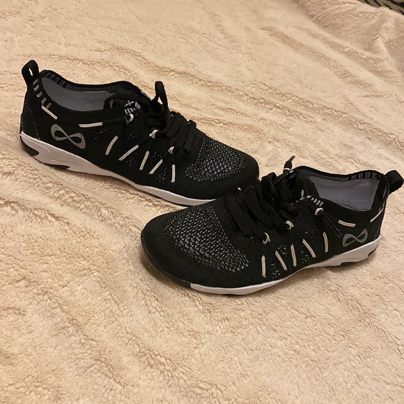 NFINITY Shoes Brand New Nfinity Night Flyte Cheer Shoe With Case